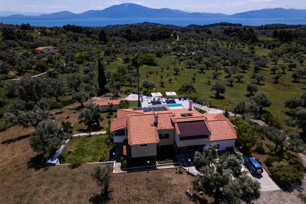 Kouvelia Country Home Luxury Villa Rental Nerotriviá Eksteriør bilde